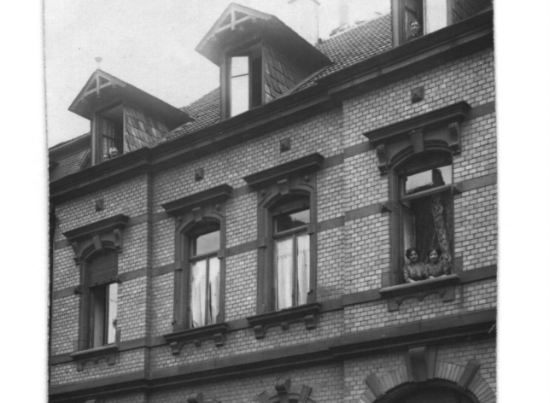 Ancienne facade d'un bâtiment